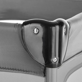 Utazóágy pelenkázó lappal és játékhíddal, szürke