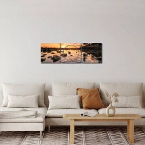 A vízfelület képe naplementekor (órával) (90x30 cm)