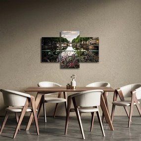 Egy bicikli képe a városban (90x60 cm)