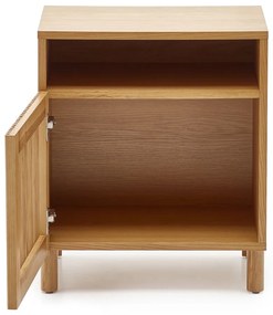 Natúr színű éjjeliszekrény tölgyfa dekorral Beyla – Kave Home