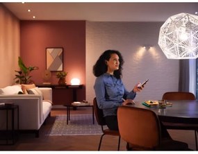 2 db-os szett: dimmelhető Philips Hue WHITE AMBIANCE LED izzó, E27, 8,1 W, 230 V, 1000–20000 K