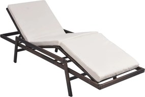 vidaXL barna polyrattan napozóágy párnával
