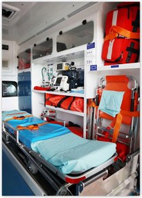 Poszterek 50x70 Mentőautó belseje orvostudomány