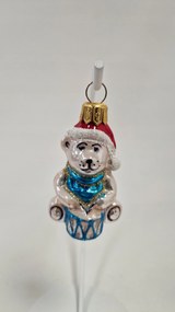 Karácsonyfadísz üvegből maci dobbal kék