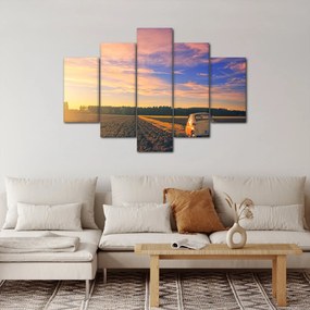 Egy sárga autó képe a mezőn (150x105 cm)