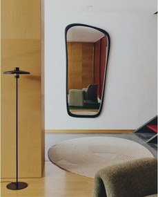 Fekete állólámpa fém búrával (magasság 130 cm) Nuvira – Kave Home