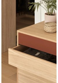Yoko téglavörös fiókos komód tölgyfa dekorral - Teulat
