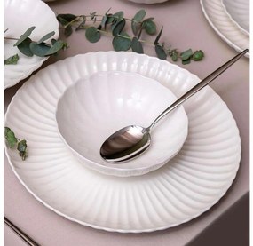 18 darabos fehér porcelán étkészlet