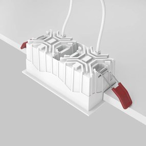 DL043-02-10W3K-D-SQ-W Alfa LED Alumínium Süllyesztett Lámpa Fehér Színű LED 20 W 3000 Kelvin 1000 Lumen IP20