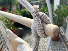 PALAK bézs függőszék fekete állvánnyal