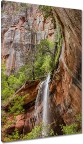 Vászonkép 80x120 Gyönyörű vízesés Hegyek