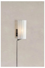 Fekete-fehér konnektorhoz csatlakoztatható fali lámpa Hikari – Markslöjd