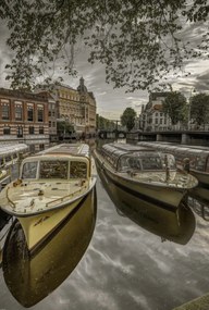 Poszter 67,5x100cm Kikötött hajók Amszterdamban 2, Assaf Frank