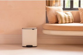 Bézs acél pedálos szemetes 12 l Bo – Brabantia