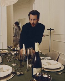 Fekete állólámpa fém búrával (magasság 130 cm) Nuvira – Kave Home