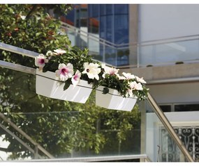 Újrahasznosított műanyag önöntözős láda 50 cm Capri – Artevasi