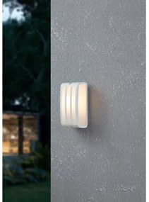 Eglo 900809 - Kültéri fali lámpa CAMARDA 1xE27/40W/230V fehér IP54