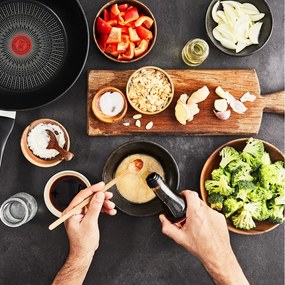 Alumínium wok serpenyő ø 28 cm Unlimited – Tefal