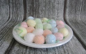 Húsvéti tojás színes tányéron 30 db húsvéti dísz Húsvét