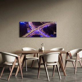 Egy kép egy nagy kereszteződésről éjjel (120x50 cm)