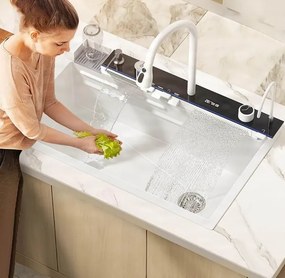 Konyhai csaptelep ELITE EDITION KS2199 LED-kijelzővel, kihúzható zuhanyfejjel, több színváltozatban — Fehér, fekete sávval — 80 cm