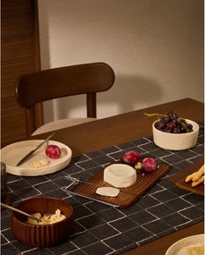 Fa vágódeszka 29 x 22 cm Rommu – Kave Home