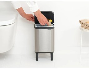 Matt ezüstszínű acél szemetes 4 l Bo Hi – Brabantia