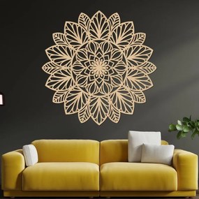 Fából készült mandala a falon | LÓTUSZ