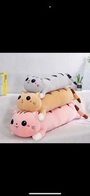 Fekvő Plüss Cica Ölelő Párna 70 Cm hossz