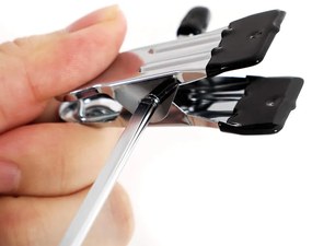 Fém nadrágtartó, 20 darabos szett, fekete és ezüst 31 cm széles