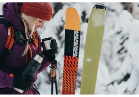 Fekete termosz bögrével 750 ml – Stanley