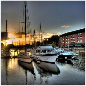 Poszterek 100x100 Nyugat a kikötőben