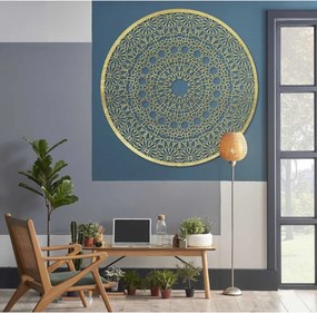 Fából készült mandala a falon | POIET