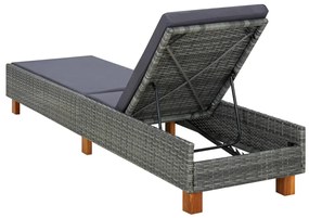 Szürke polyrattan napozóágy párnával
