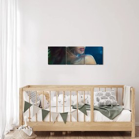 Kép - Egy fiatal nő képe (órával) (90x30 cm)