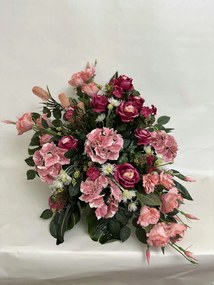 Kompozíció Virágok a sírhoz temető csokor virágtartó művirágok