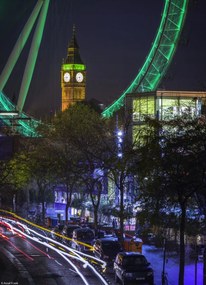 Poszter 20,5x28,4cm Éjszakai felvétel a londoni utcáról, háttérben az ezredforduló körével,