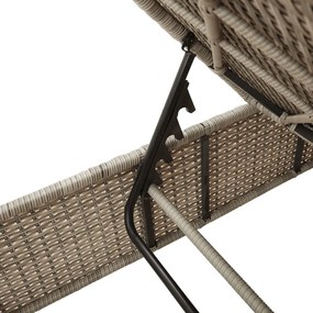 világosszürke polyrattan napozóágy asztallal és párnával