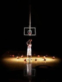 Fotográfia Basketball player shooting free throw, D Miralle