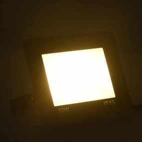 2 db meleg fehér fényű LED-es reflektor 50 W