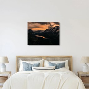 Egy tó képe a hegyek között (üvegen) (70x50 cm)