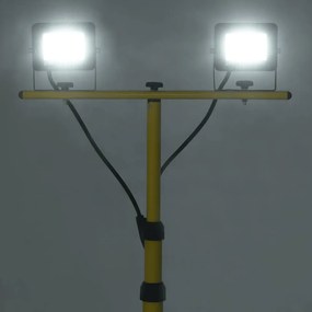 hideg fehér fényű háromlábú LED-es reflektor 2 x 30 W