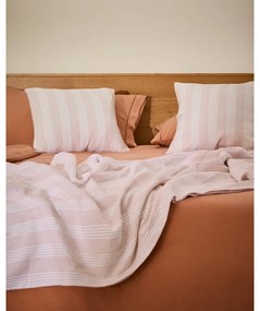 Piros-fehér pamut steppelt ágytakaró 240x260 cm Macie – Kave Home