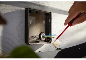 Philips 17435/30/P7 -LED RGB Kültéri reflektor Hue DISCOVER 2xLED/15W/230V IP44