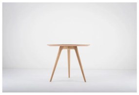 Arp tölgyfa tárolóasztal fekete asztallappal, ⌀ 45 cm - Gazzda