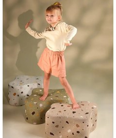 Világosbarna buklé-zsenília gyerek puff Terrazzo Cloud – Wigiwama