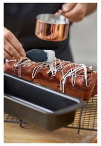 Acél sütőforma kenyérhez 13,5x35 cm Latte – Blomsterbergs