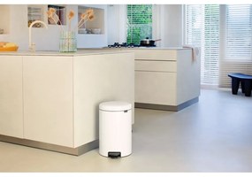 Fehér acél pedálos szemetes 20 l NewIcon – Brabantia