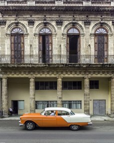 Poszter 40x50cm Antik autó a Havanna utcában, Assaf Frank