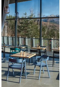 Kék tölgyfa karfás étkezőszék Flip – Gazzda